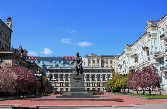 Early May in Kyiv, Ukraine, photo 23