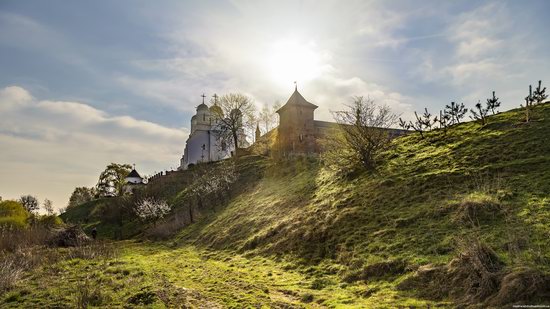 Uspenskyi Svyatohorskyi Convent in Zymne, Ukraine, photo 11