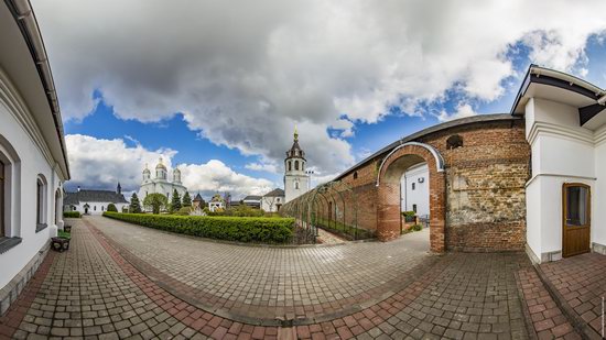 Uspenskyi Svyatohorskyi Convent in Zymne, Ukraine, photo 12