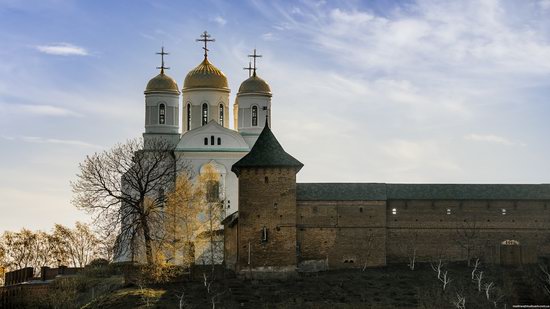 Uspenskyi Svyatohorskyi Convent in Zymne, Ukraine, photo 15