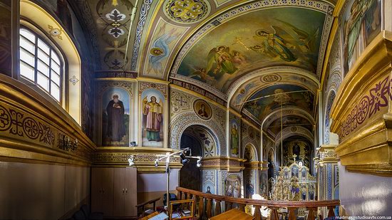 Uspenskyi Svyatohorskyi Convent in Zymne, Ukraine, photo 19