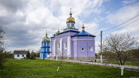 Holy Trinity Church in Trostyanets, Volyn region, Ukraine, photo 3