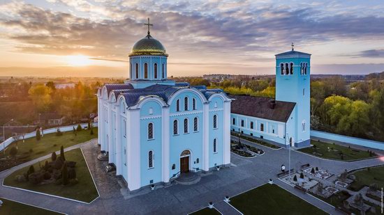 Assumption Cathedral in Volodymyr-Volynskyi, Ukraine, photo 2