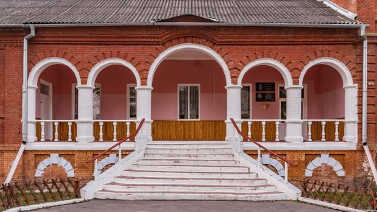 Palace of Kolonn-Chesnovsky in Bozhykivtsi, Ukraine, photo 15