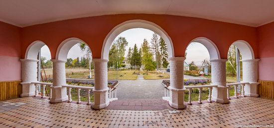 Palace of Kolonn-Chesnovsky in Bozhykivtsi, Ukraine, photo 16