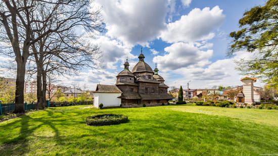 Holy Trinity Church in Zhovkva, Ukraine, photo 10