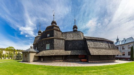 Ascension Church in Chortkiv, Ternopil region, Ukraine, photo 6