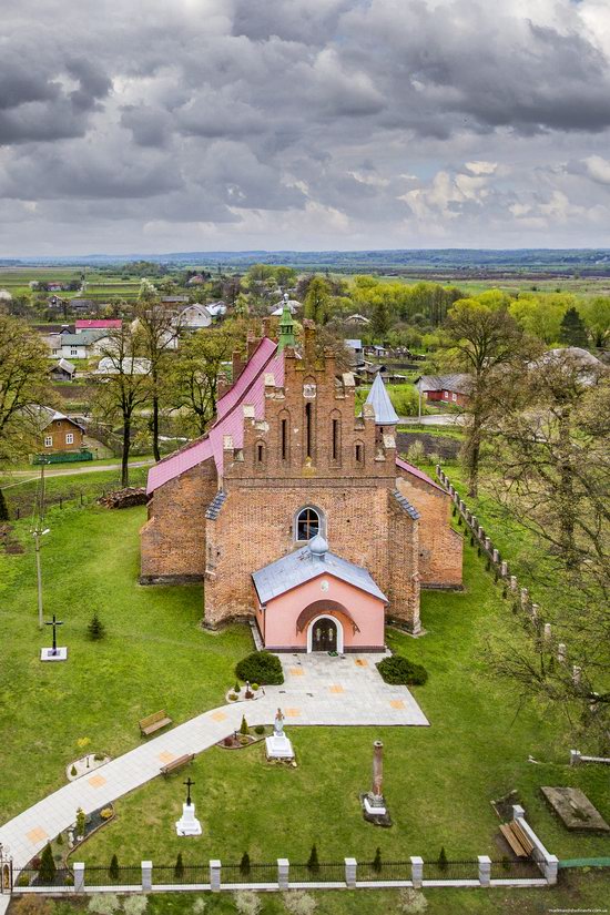 Catholic Church of St. Martin in Skelivka, Lviv region, Ukraine, photo 4