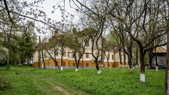 Brunicki Palace in Velykyi Lyubin, Lviv region, Ukraine, photo 15