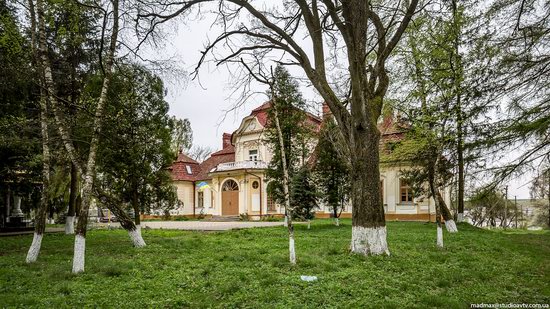 Brunicki Palace in Velykyi Lyubin, Lviv region, Ukraine, photo 16