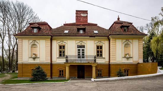 Brunicki Palace in Velykyi Lyubin, Lviv region, Ukraine, photo 8