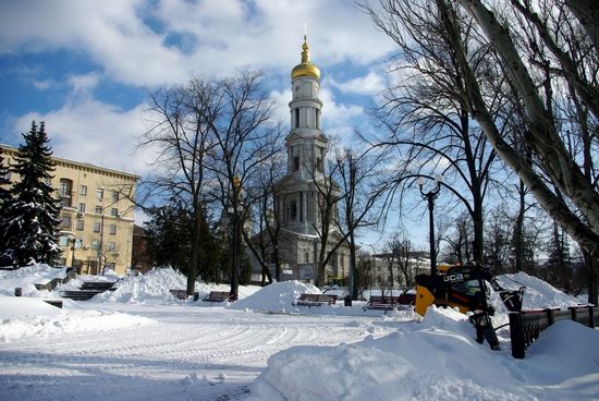 Spring in Kharkiv, Ukraine - after a heavy snowfall, photo 7