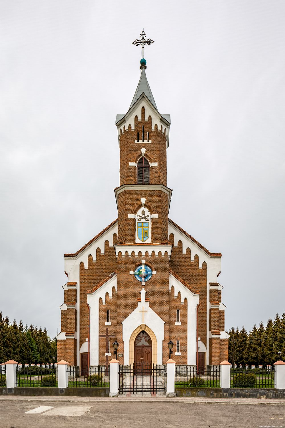 Catholic Church of St. Nicholas in Pnikut · Ukraine travel blog