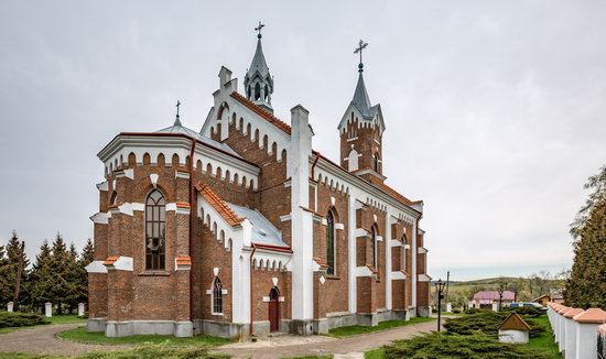 Catholic Church of St. Nicholas in Pnikut, Ukraine, photo 7