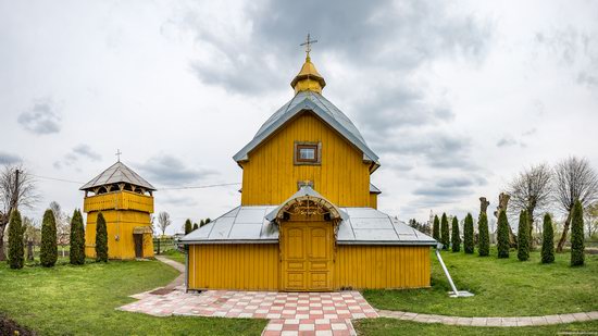 Holy Spirit Church in Vykoty, Lviv region, Ukraine, photo 2