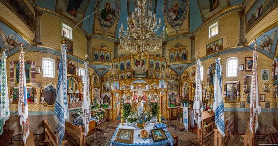 Holy Spirit Church in Vykoty, Lviv region, Ukraine, photo 9