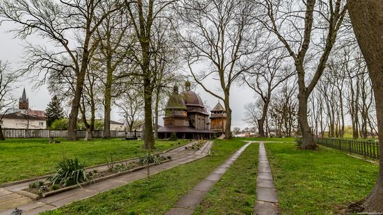 St. Nicholas Church in Kamianka-Buzka, Lviv region, Ukraine, photo 1