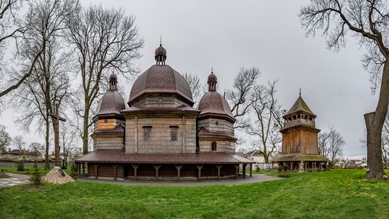 St. Nicholas Church in Kamianka-Buzka, Lviv region, Ukraine, photo 2