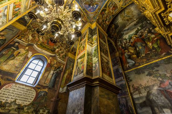 Gate Church of the Trinity in Kyiv, Ukraine, photo 16