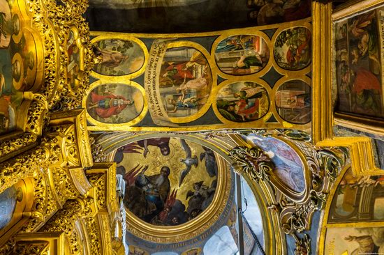 Gate Church of the Trinity in Kyiv, Ukraine, photo 23