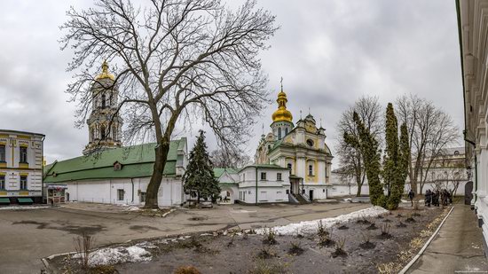 Gate Church of the Trinity in Kyiv, Ukraine, photo 6