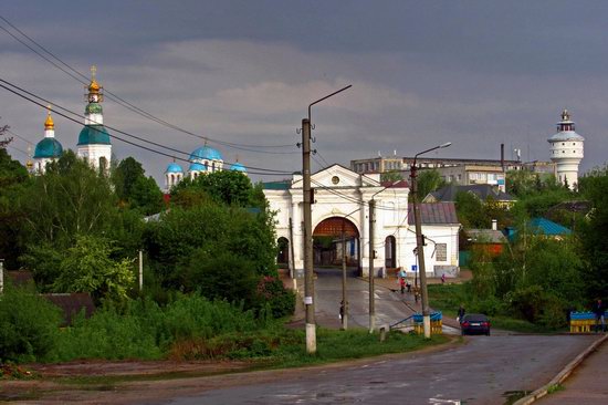 Walking through the streets of Hlukhiv, Ukraine, photo 1