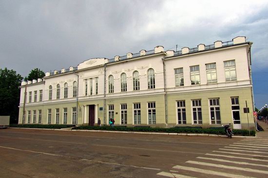 Walking through the streets of Hlukhiv, Ukraine, photo 8