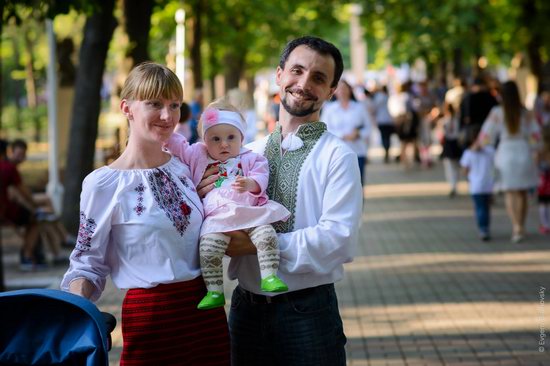 Vyshyvanka Day 2018 in Mariupol, Ukraine, photo 25