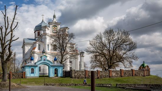 Dominican Church in Staryi Chortoryisk, Ukraine, photo 1