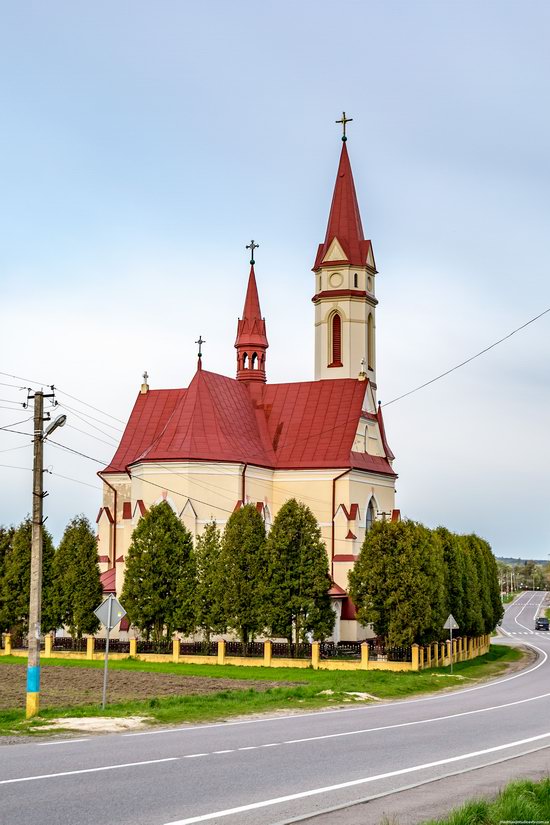 St. Joseph Catholic Church in Tshchenets, Ukraine, photo 5