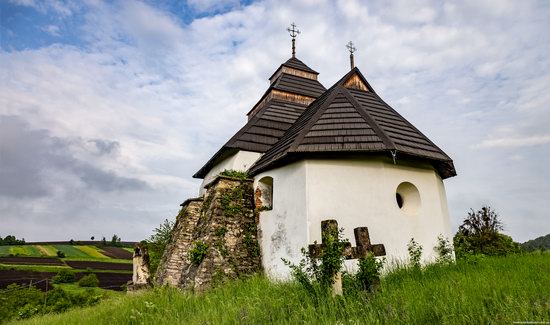 St. Michael Church in-Chesnyky, Ukraine, photo 17