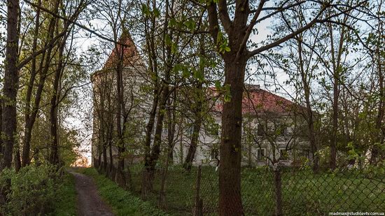 Strachocki Palace in Mostyska, Lviv region, Ukraine, photo 2