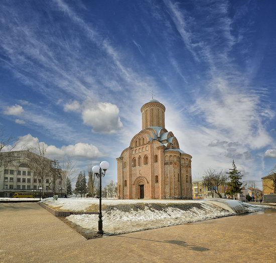 Beautiful old churches of Chernihiv, Ukraine, photo 10