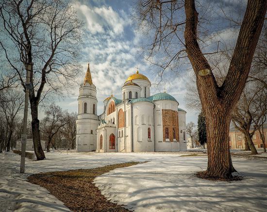 Beautiful old churches of Chernihiv, Ukraine, photo 2