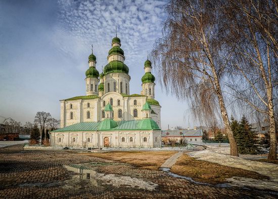 Beautiful old churches of Chernihiv, Ukraine, photo 6