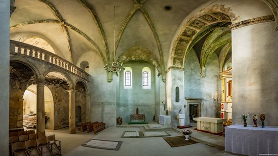 Defensive Roman Catholic Church in Bishche, Ukraine, photo 21