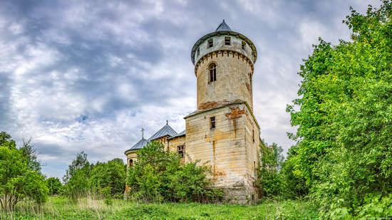 Abandoned Ray Mansion in Pryozerne, Ukraine, photo 11