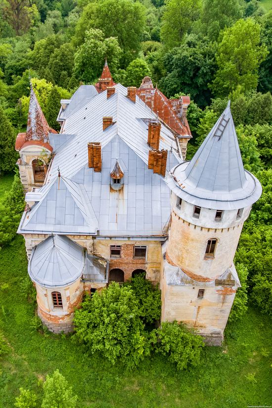 Abandoned Ray Mansion in Pryozerne, Ukraine, photo 14