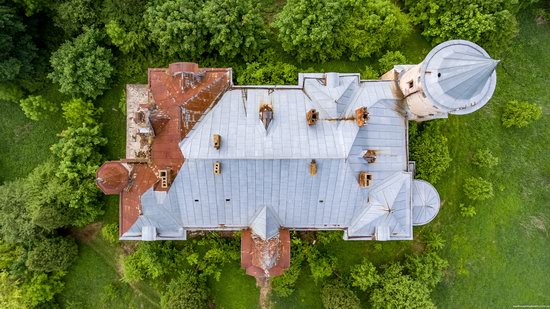 Abandoned Ray Mansion in Pryozerne, Ukraine, photo 19