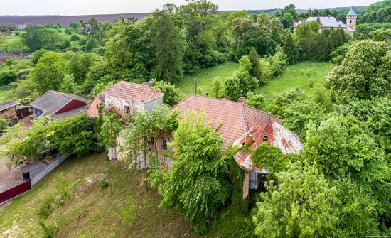 Abandoned Ray Mansion in Pryozerne, Ukraine, photo 21