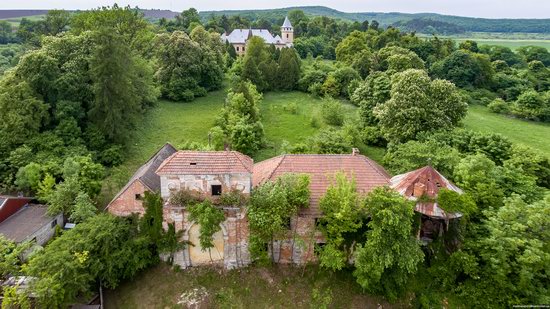 Abandoned Ray Mansion in Pryozerne, Ukraine, photo 22