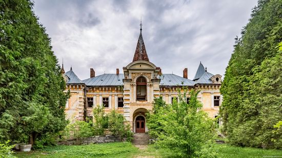 Abandoned Ray Mansion in Pryozerne, Ukraine, photo 6