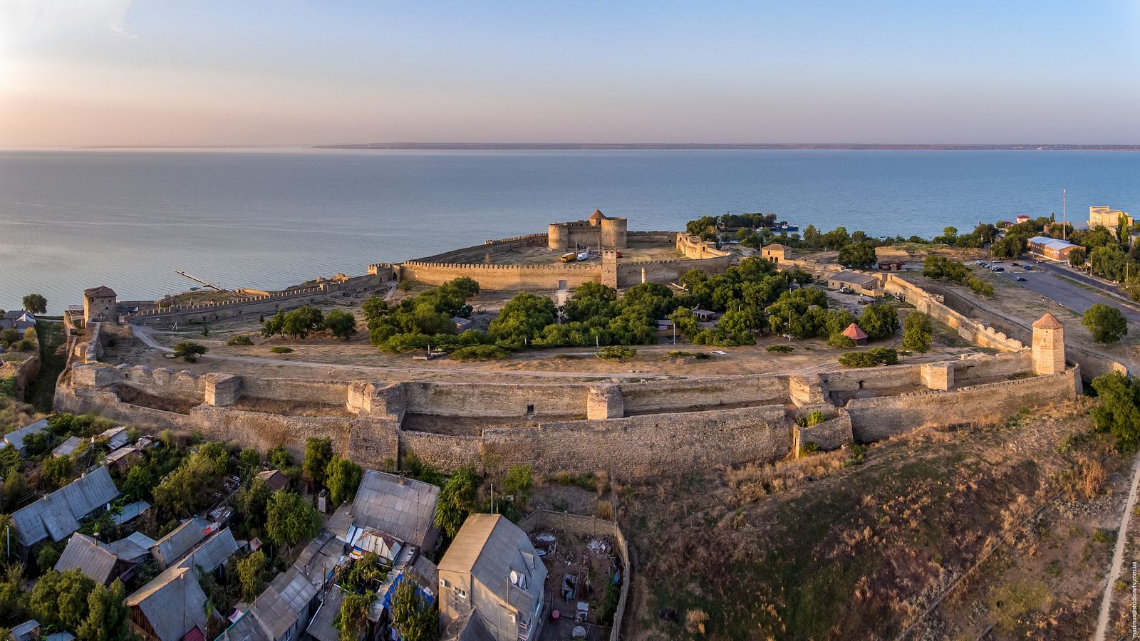 Premium Photo  Akkerman fortress medieval castle near the sea stronghold  in ukraine ruins of the citadel of the bilhoroddnistrovskyi fortress  ukraine one of the largest fortresses in eastern europe