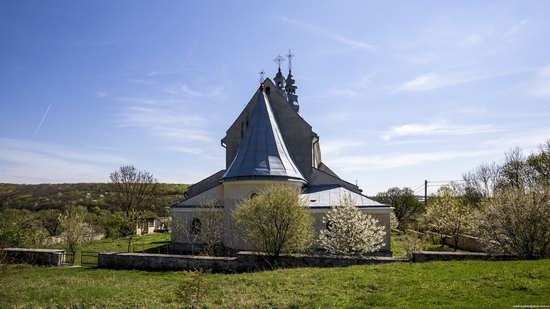 Catholic Church in Stari Petlykivtsi, Ukraine, photo 6