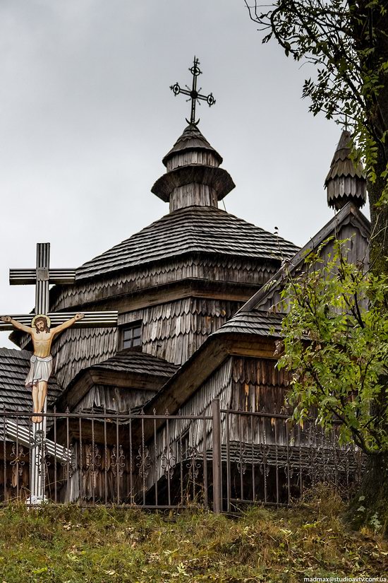 Ascension (Strukivska) Church in Yasinya, Ukraine, photo 5