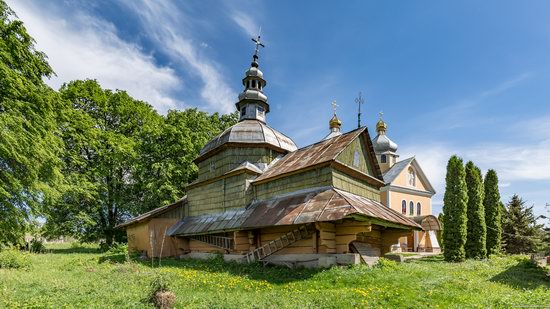 Church of the Holy Apostles Peter and Paul in Urman, Ukraine, photo 1