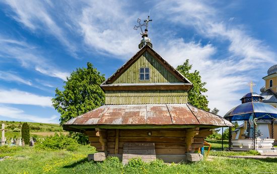 Church of the Holy Apostles Peter and Paul in Urman, Ukraine, photo 3