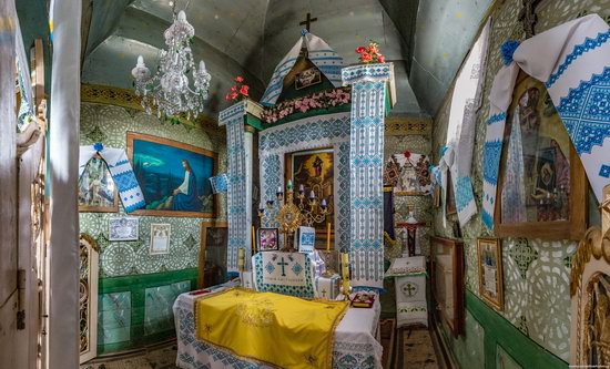 Holy Virgin Church in Lukavets, Ukraine, photo 12