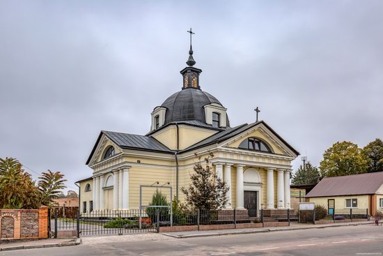 Catholic Church of the Body and Blood of Jesus Christ in Ruzhyn, Ukraine, photo 1