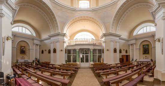 Catholic Church of the Body and Blood of Jesus Christ in Ruzhyn, Ukraine, photo 17